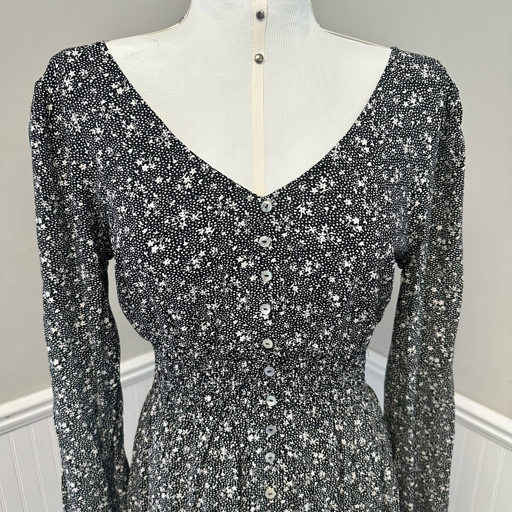 Black floral maxi dress - Picture 2 of 7
